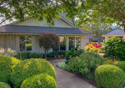 Exterior home Waterford Apartments