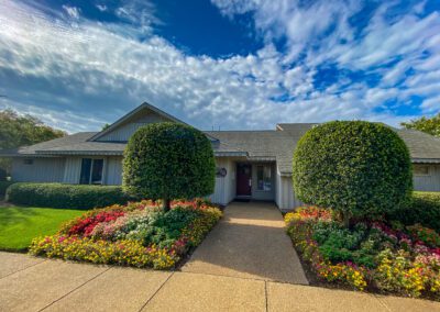 Exterior home Waterford Apartments